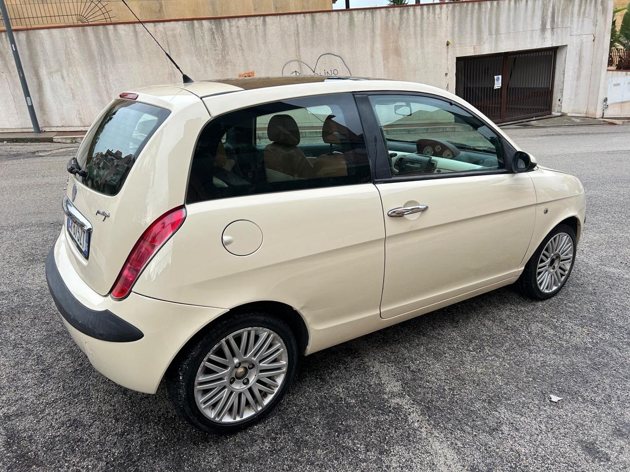 Lancia Ypsilon 1.3 Multijet ideale per neo patenta