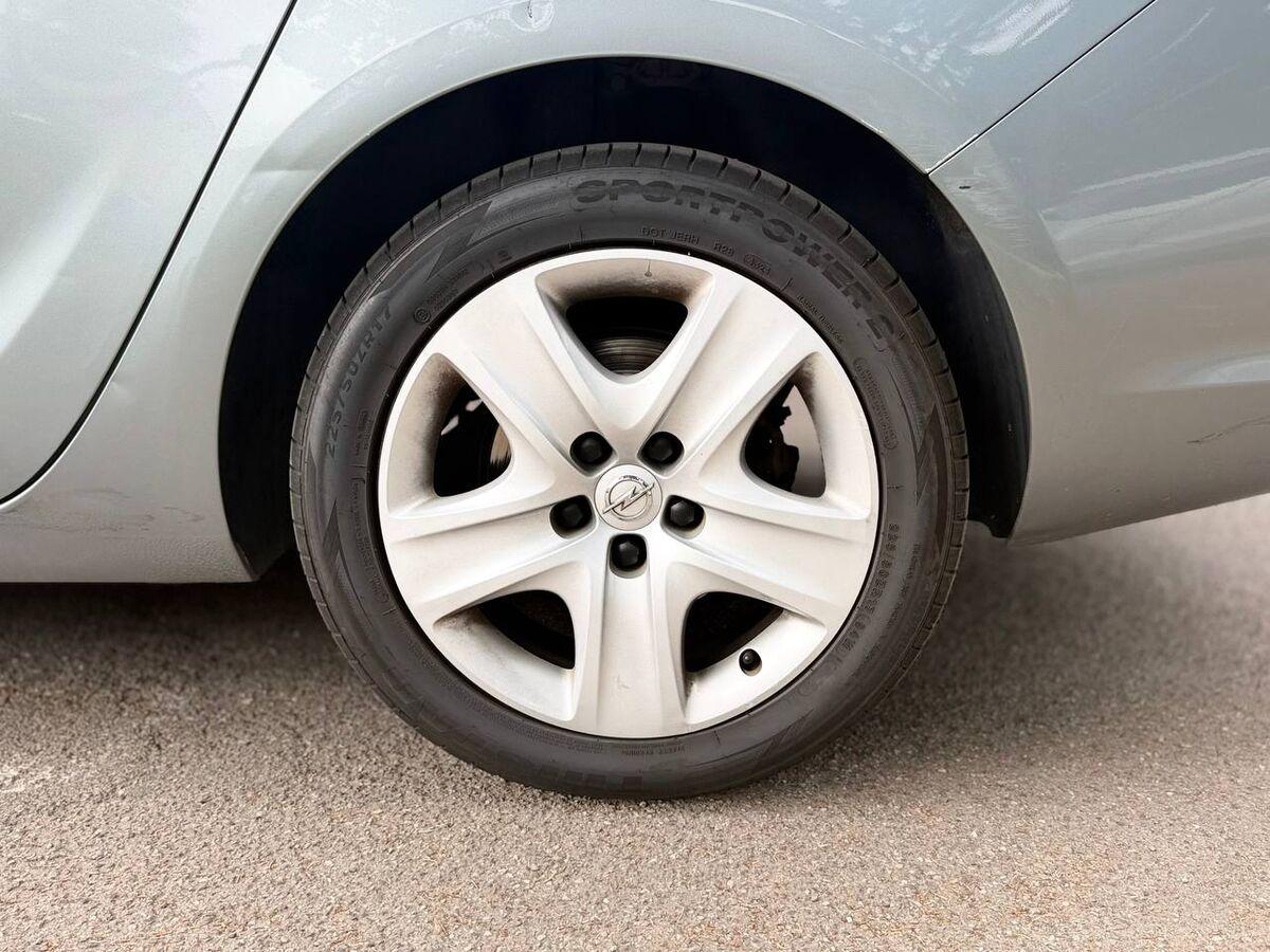 Opel Astra 1.7 cdti Cosmo 110cv