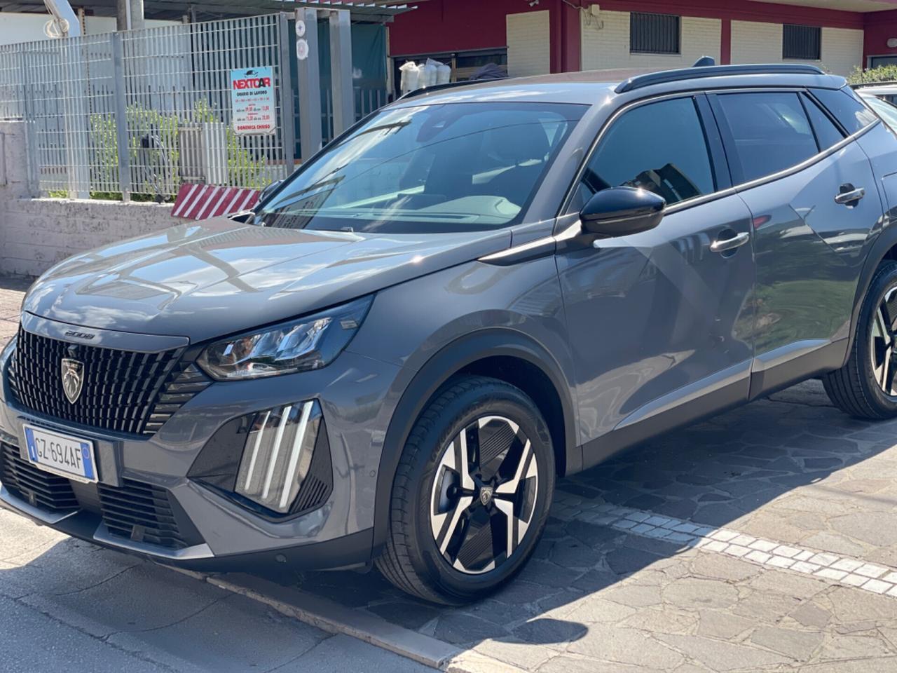 Peugeot 2008 PureTech 100 S&S Allure