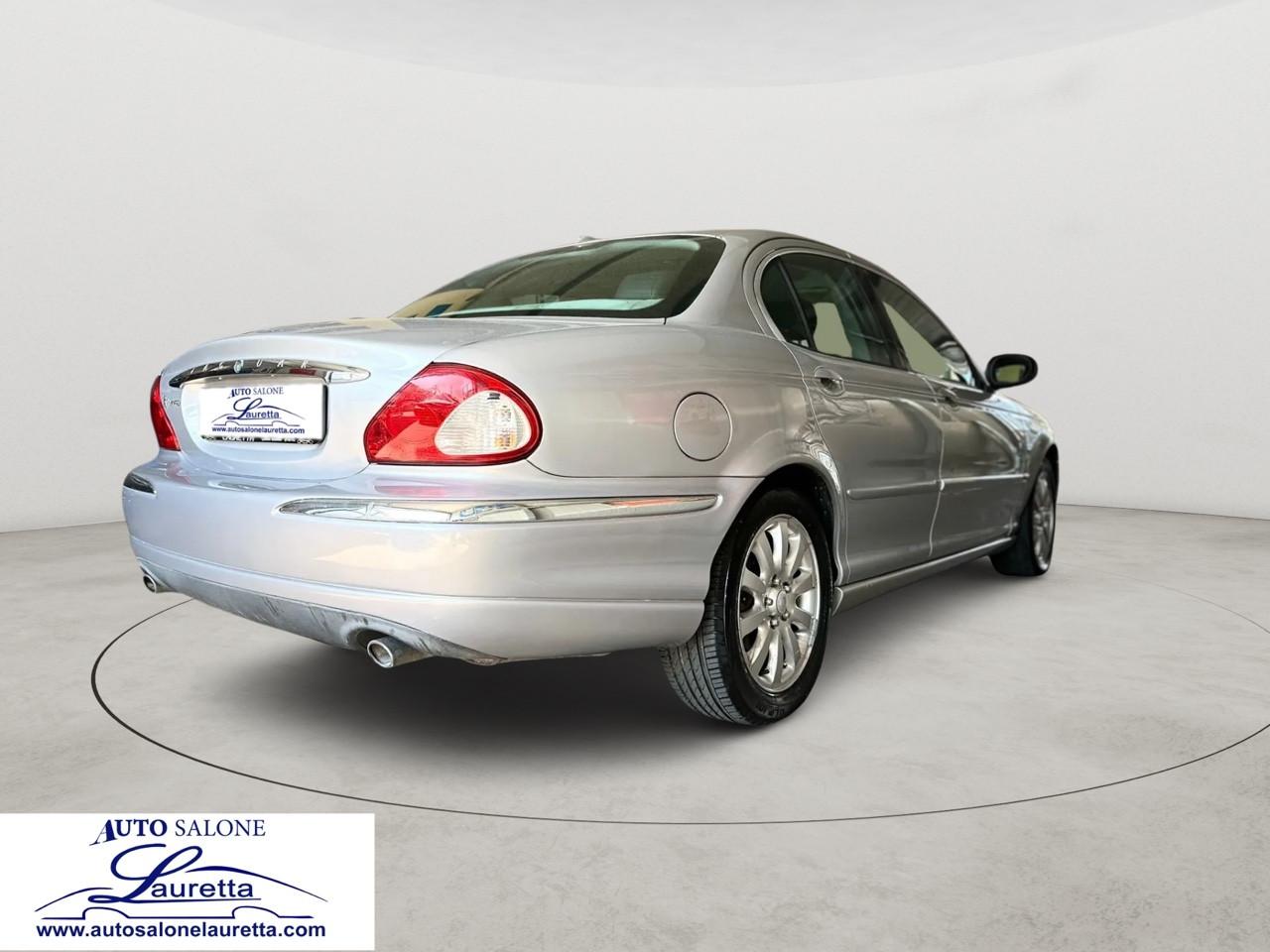 Jaguar X-Type 2.5 V6 24V cat Executive