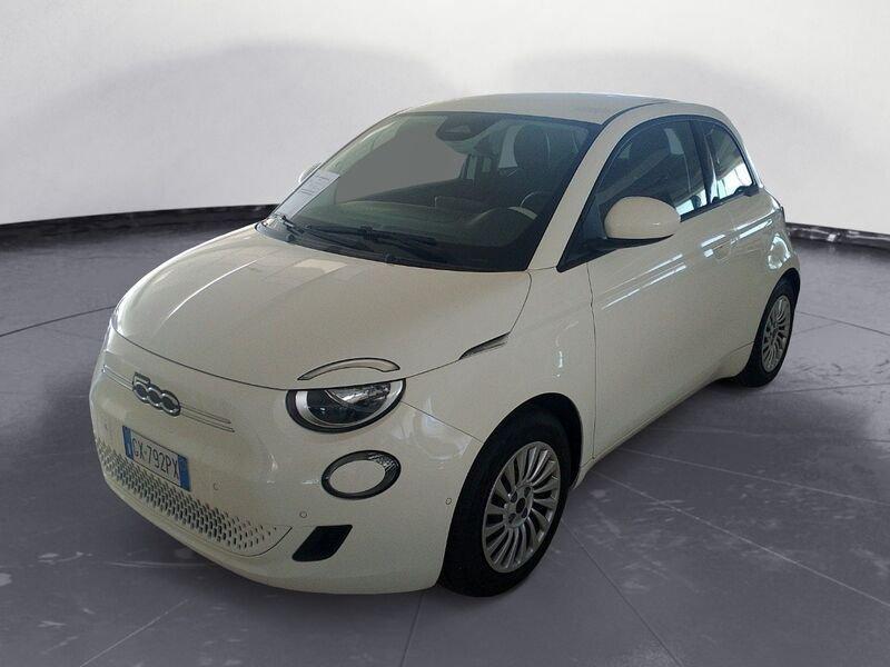 FIAT 500 Bev Hatchback My24 500e -320 Berlina