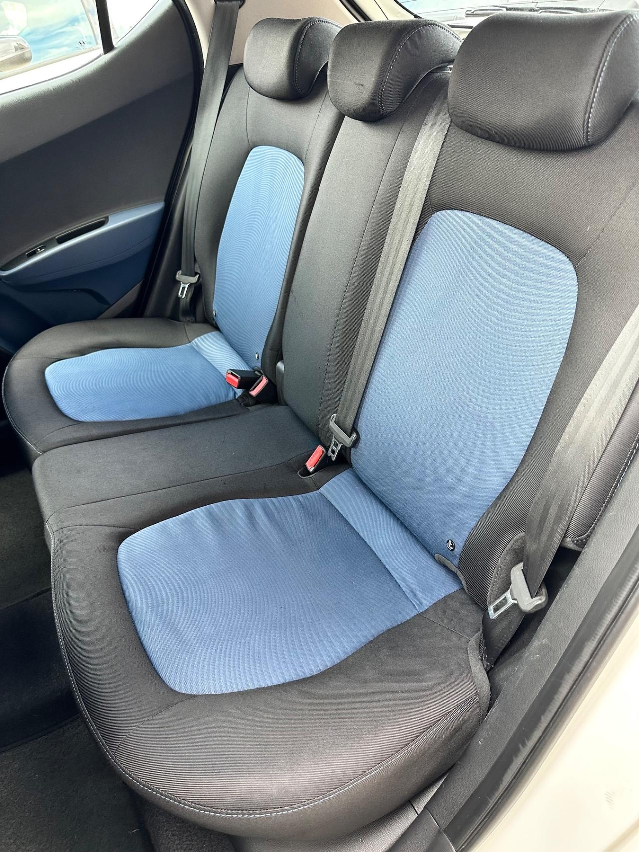 Hyundai i10 - 1.0Bz 65Cv 5P - Neopatentati