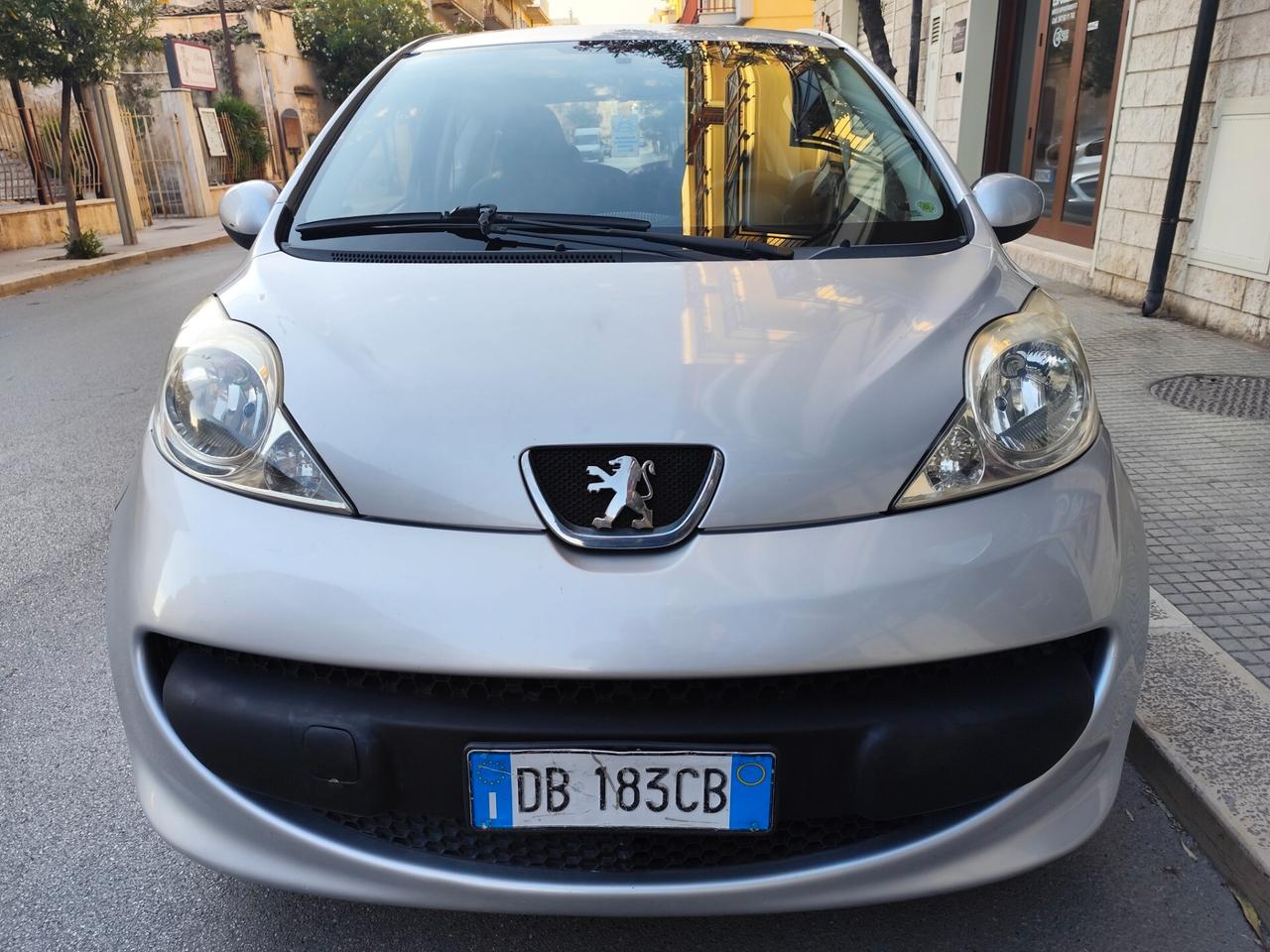 Peugeot 107 1.0 BENZINA 68CV 3p