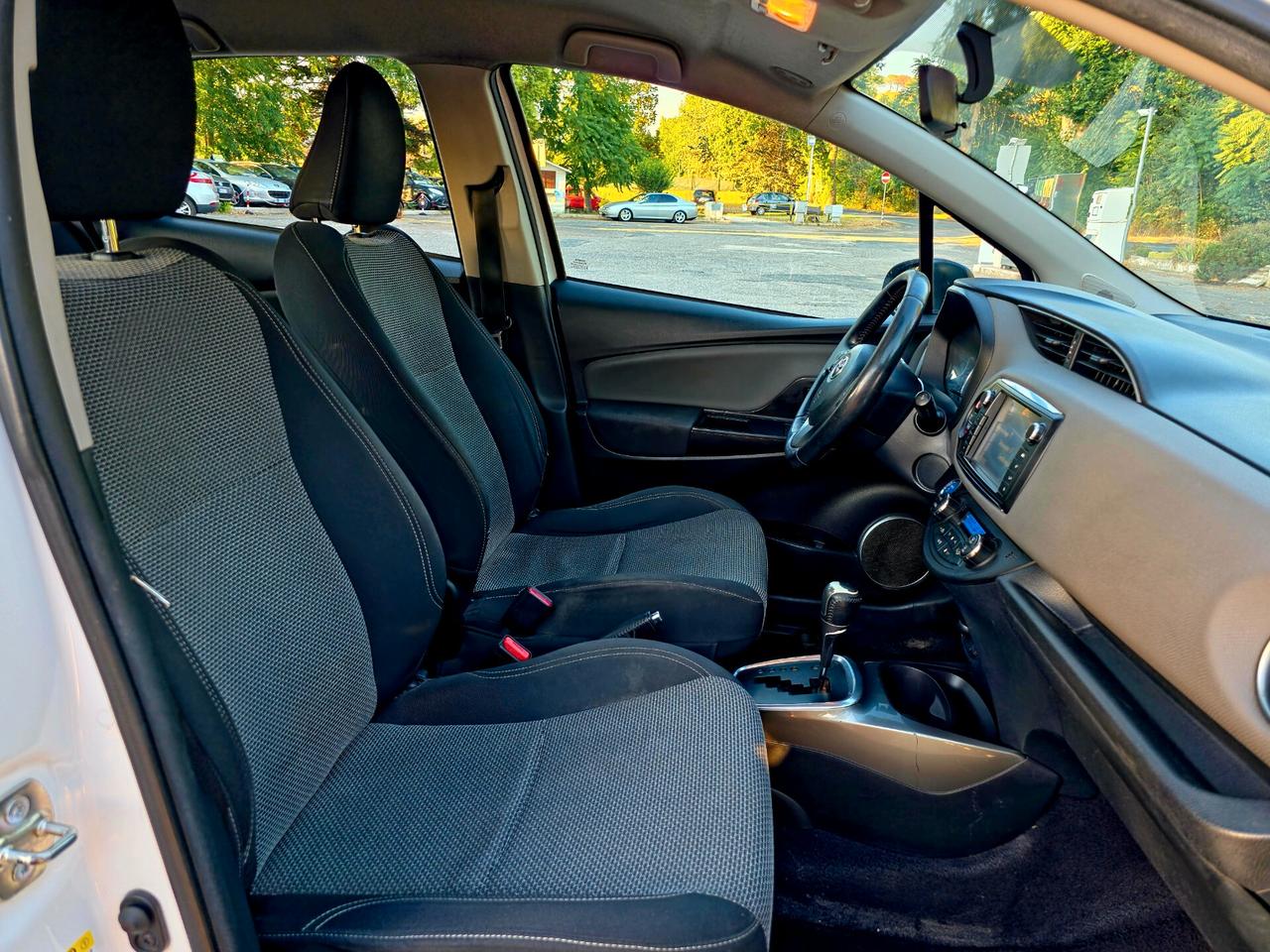 Toyota Yaris 1.5 Hybrid 5 porte Active 2016-E6B Automatico NEO