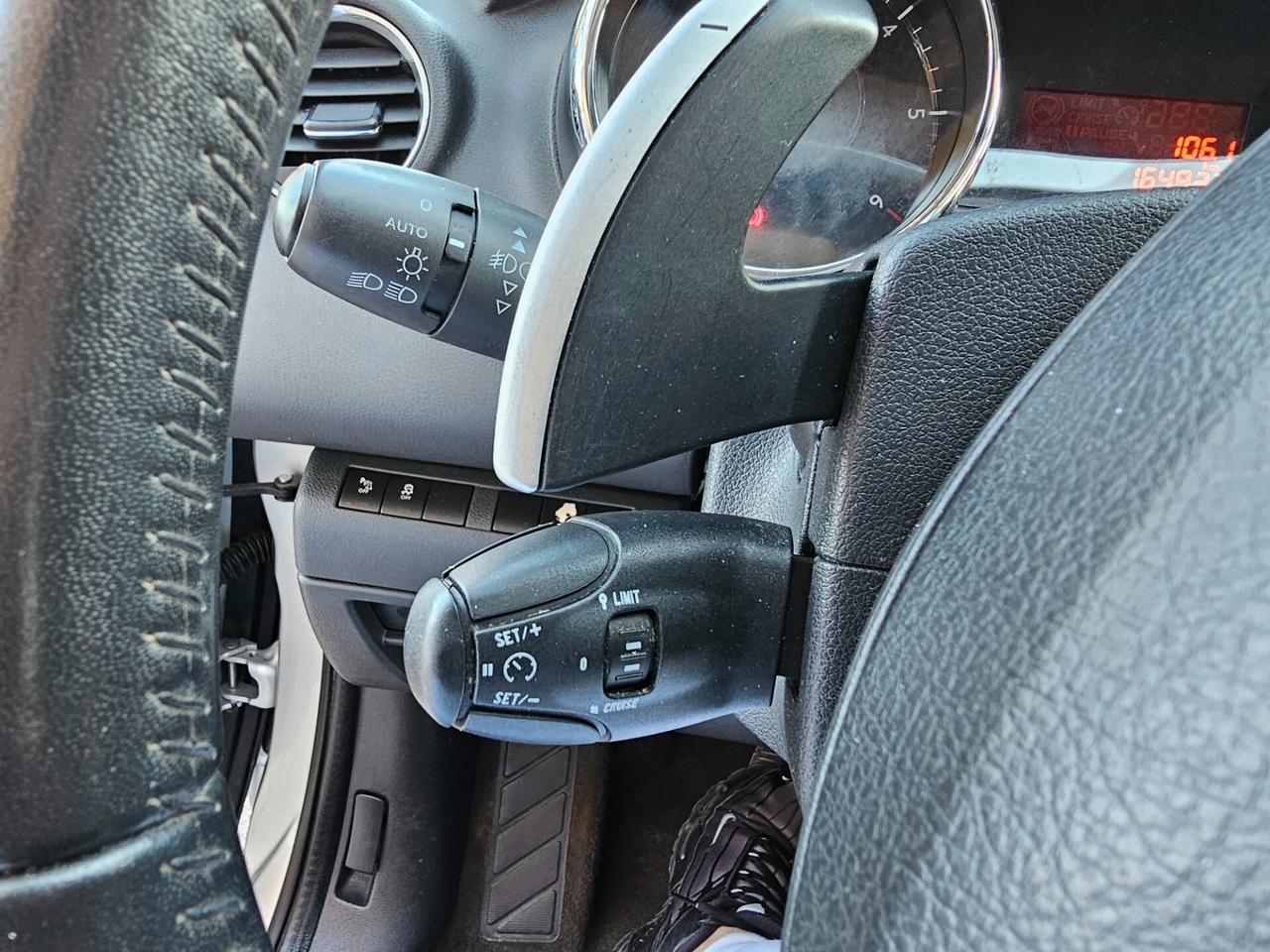 PEUGEOT 3008 1.6 HDI 115CV BUSINESS AUTO