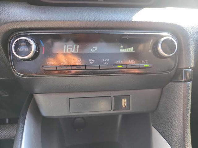 TOYOTA Yaris 1.5 Hybrid 5 porte unipropietario !!!!