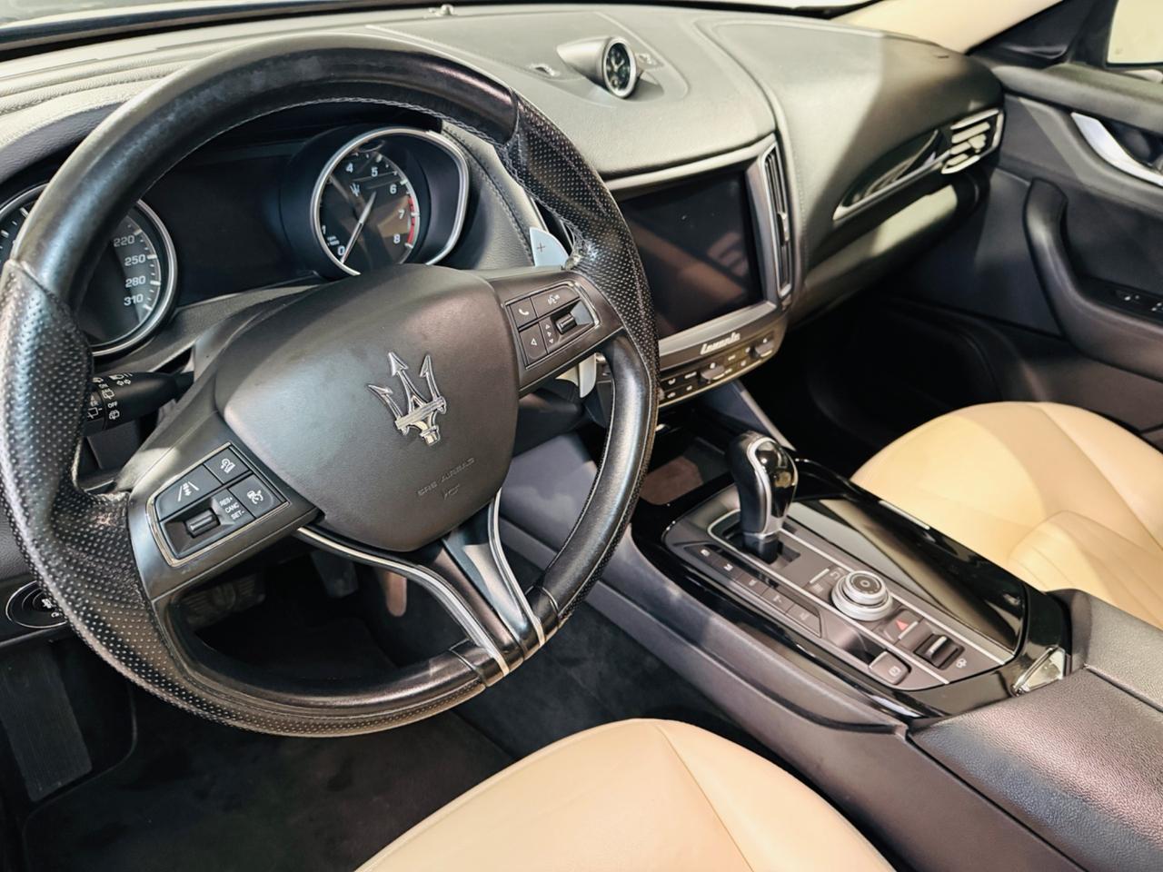 MASERATI LEVANTE*Q4*SERIE LIMITATA*TETTO*430 CV*