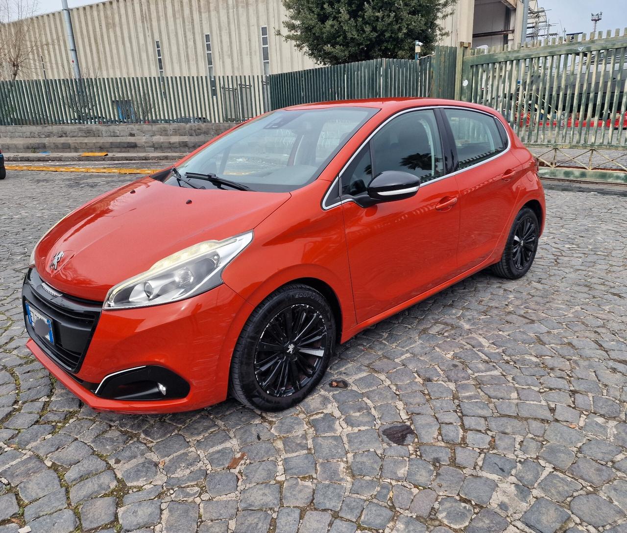 Peugeot 208 BlueHDi 75 5 porte Allure