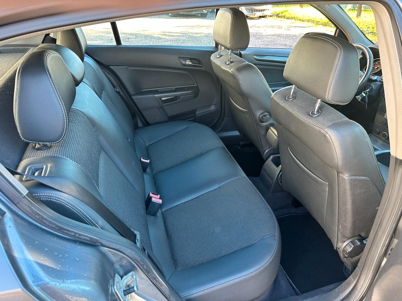 Opel Astra 1.9 16V CDTI 150CV 5 porte Cosmo Sport