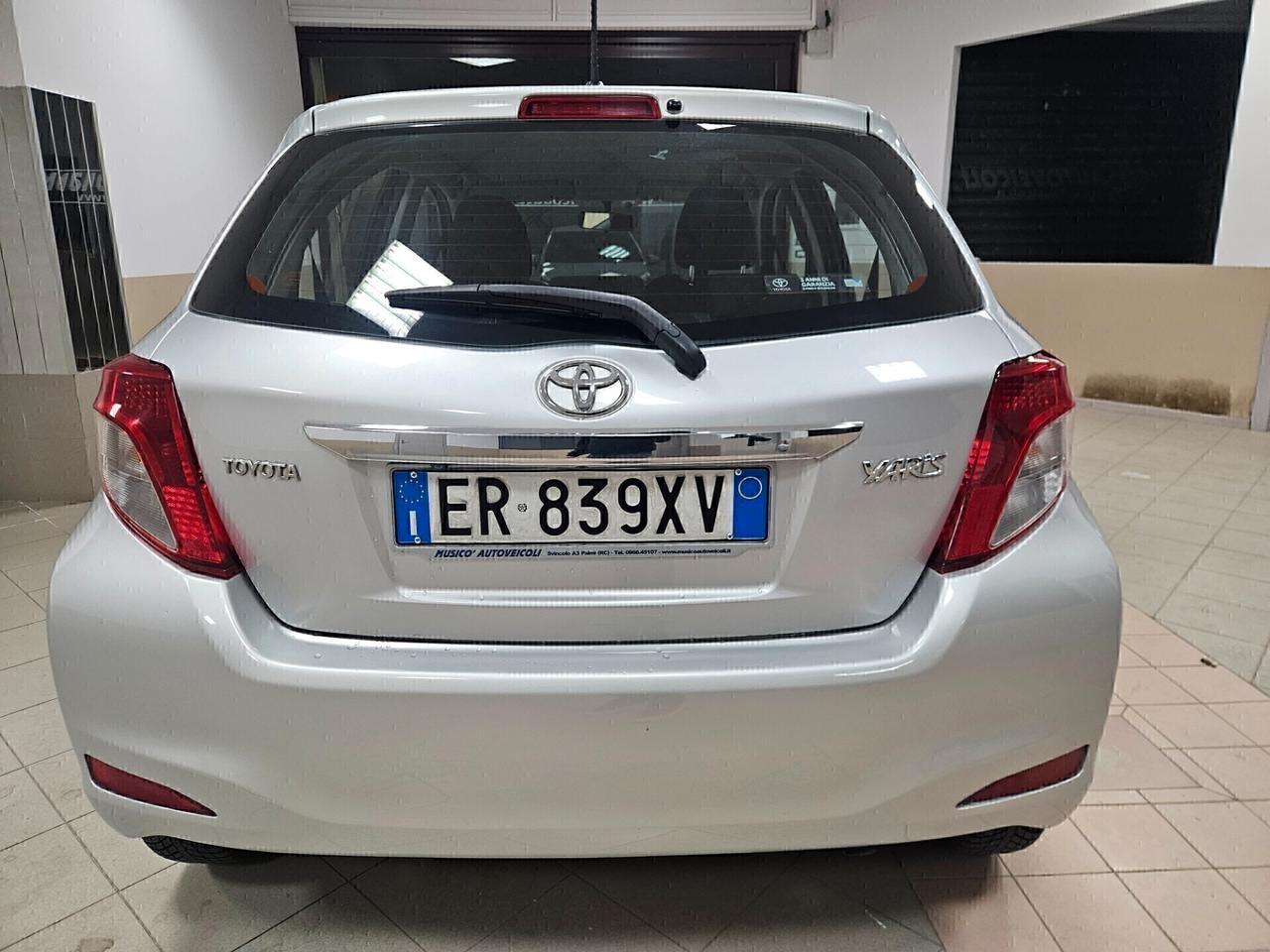 Toyota Yaris 1.4 D-4D 5 porte Lounge
