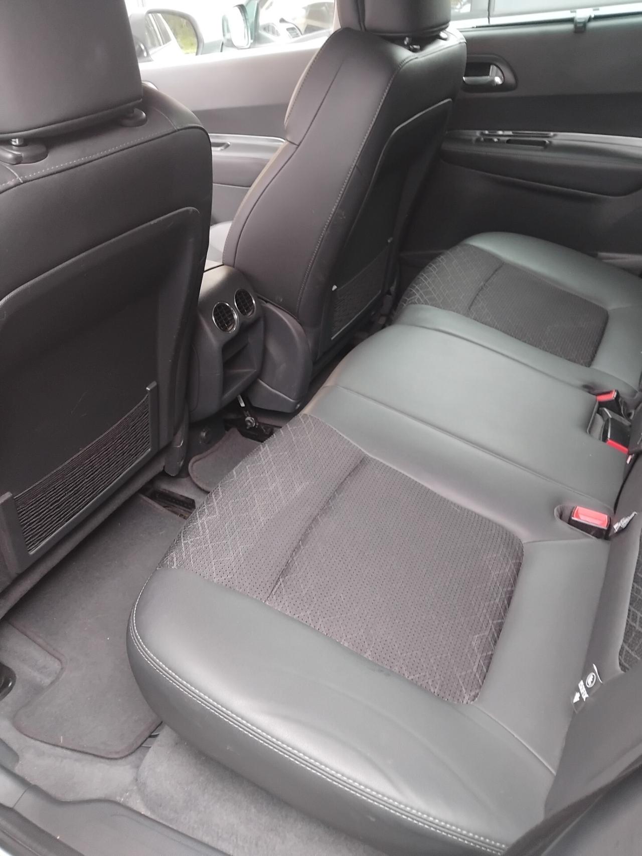 Peugeot 3008 1.6 HDi 115CV Allure