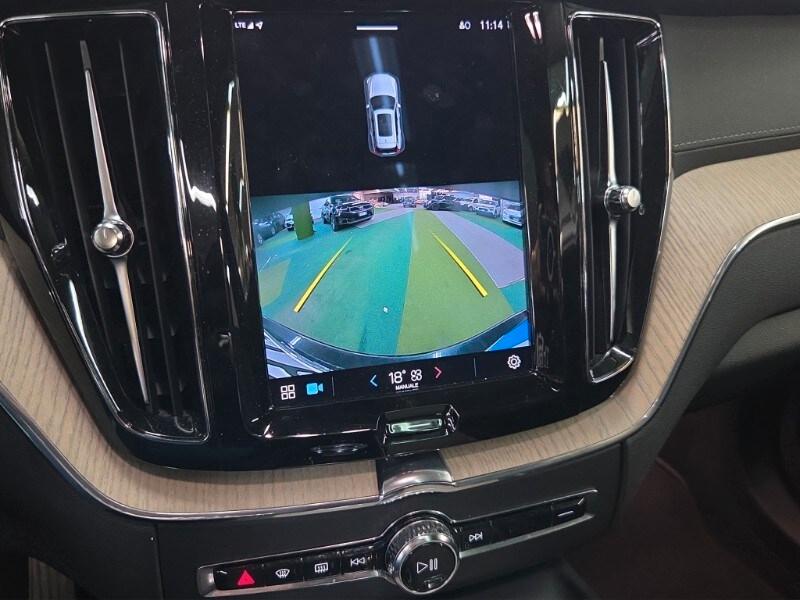 VOLVO XC60 (2017-->) XC60 T6 Recharge Plug-in H...