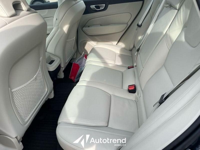 Volvo XC60 B4 197+14 CV AWD Automatica Mild Hybrid Diesel Plus Dark in Conto Vendita