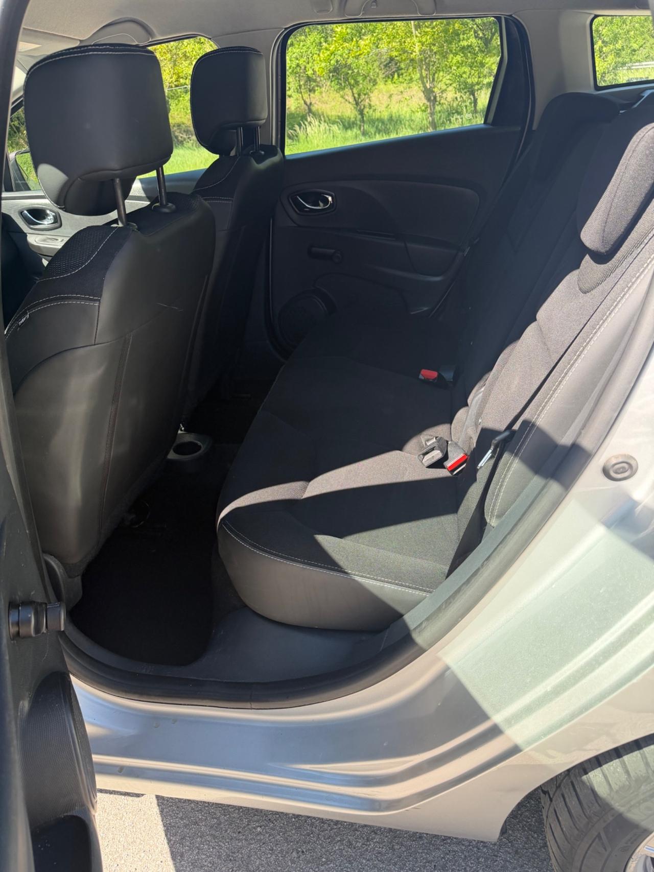 Renault Clio Sporter 1.5 dCi 8V 75CV Wave