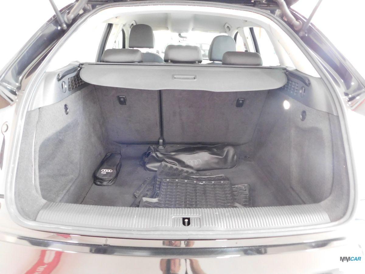 AUDI - Q3 - 2.0 TDI 120CV S tronic Business