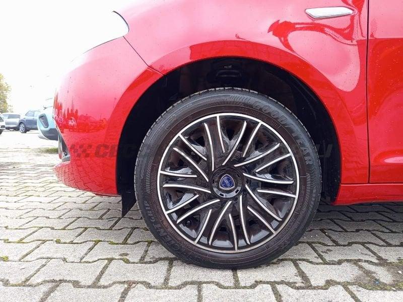 Lancia Ypsilon Ypsilon 1.0 firefly hybrid Gold s&s 70cv