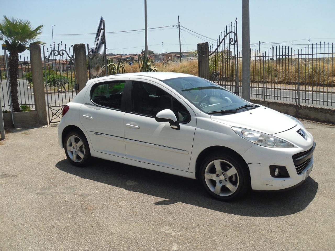 Peugeot 207 1.6 HDi 90CV 5p. XS