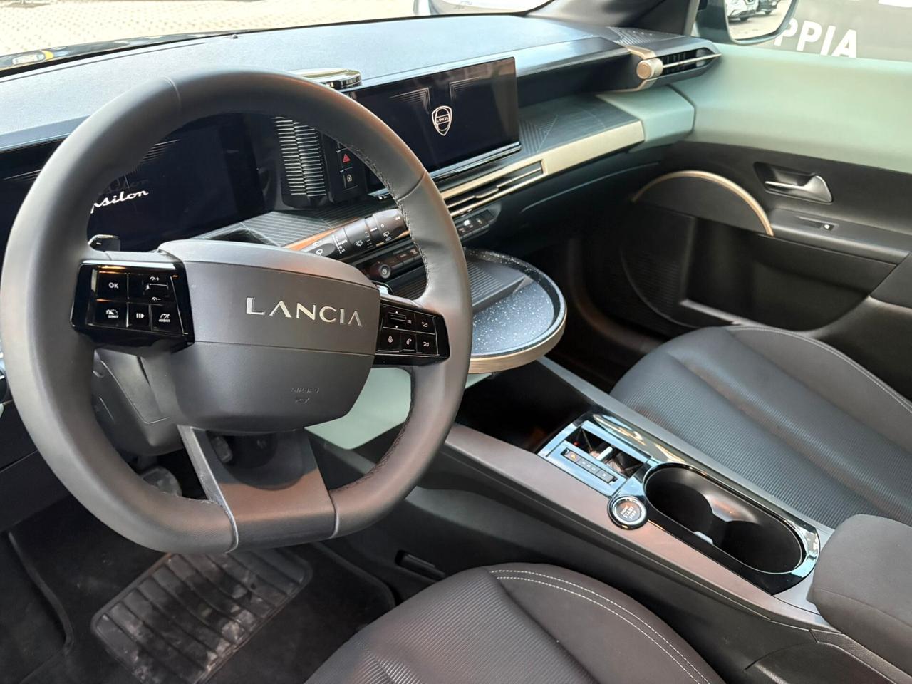 Lancia Ypsilon Hybrid e-DCT PROMO FINANZIAMENTO