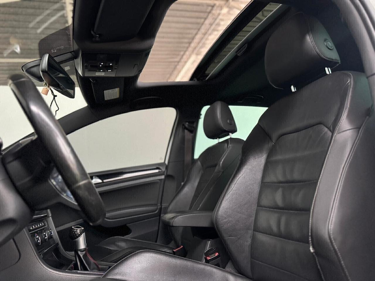 Volkswagen Golf 2.0 TDI DSG 5p. Highline BlueMotion Technology