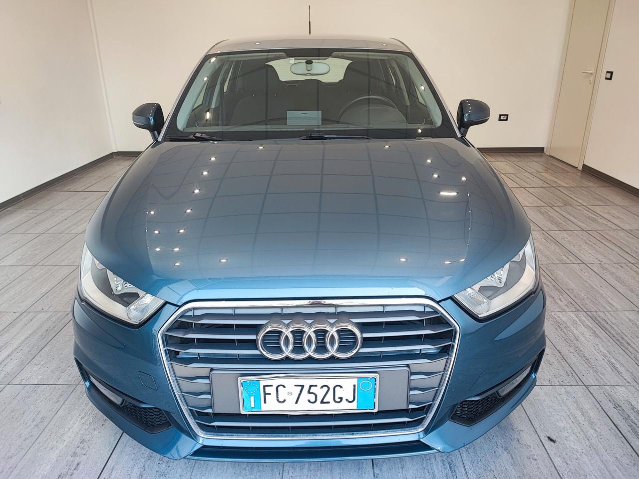Audi A1 SPB 1.0 TFSI ultra Metal plus