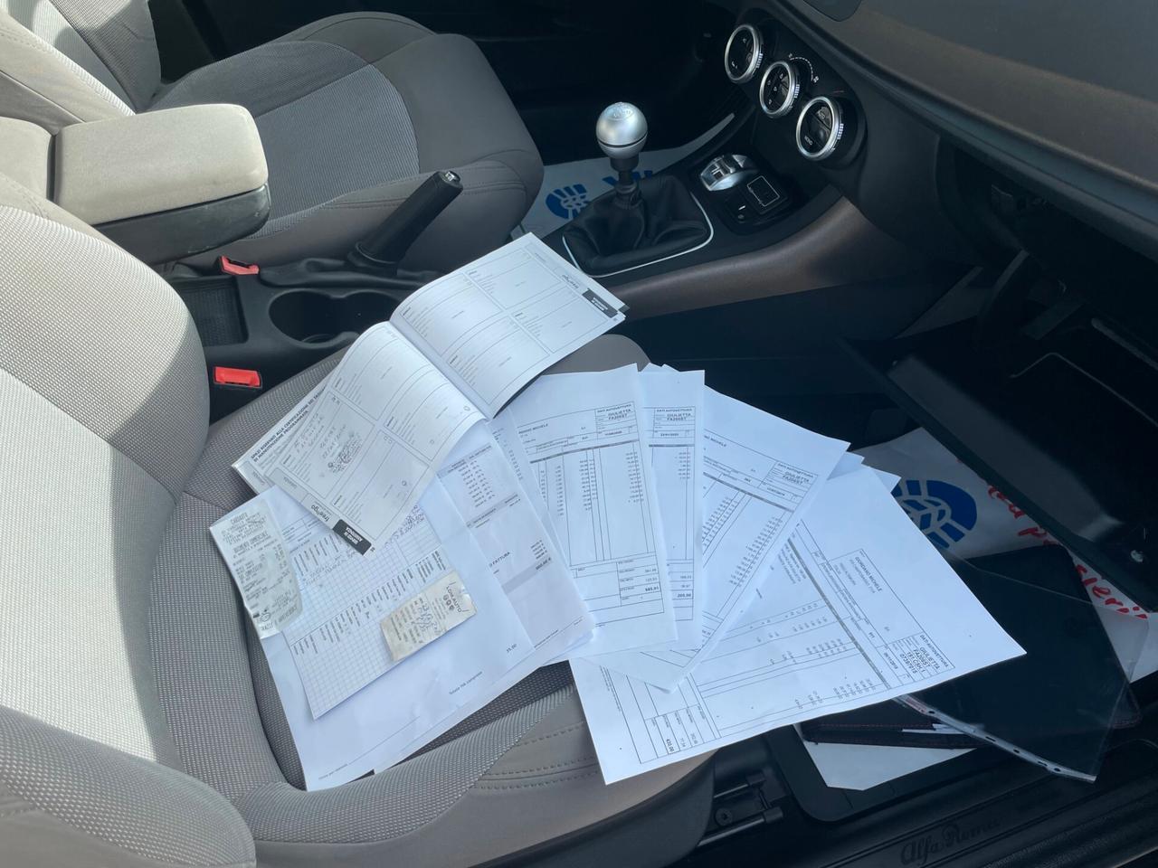 Alfa Romeo Giulietta 1.6 JTDm-2 120 CV Exclusive