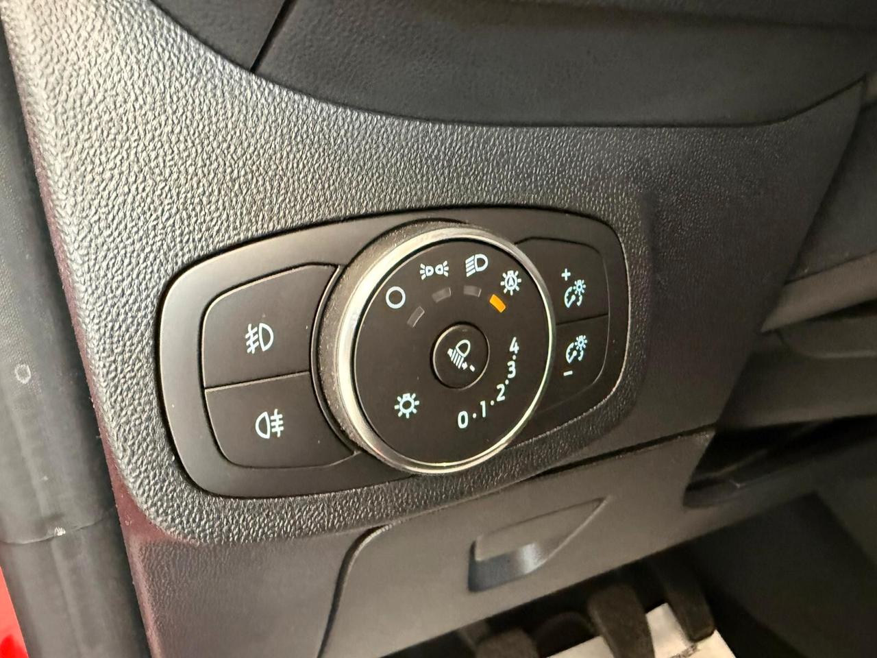 Ford Fiesta 1.0 Ecoboost Hybrid 125 CV 5 porte Titanium