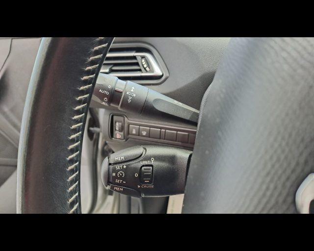 PEUGEOT 308 5p 1.2 puretech Allure s&s 130cv