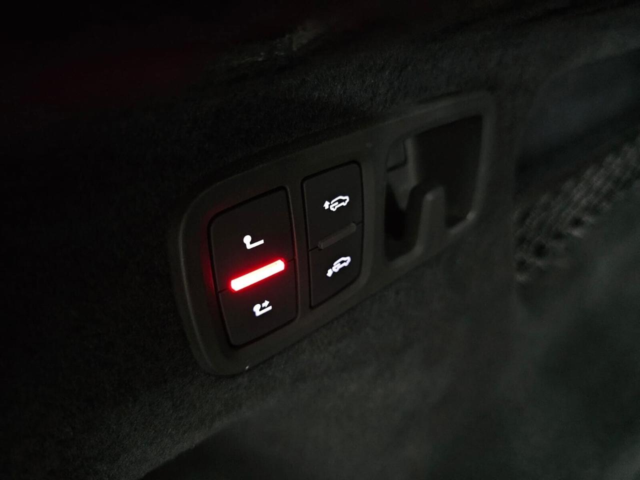 Audi Q8 SQ8 TFSI quattro tiptronic