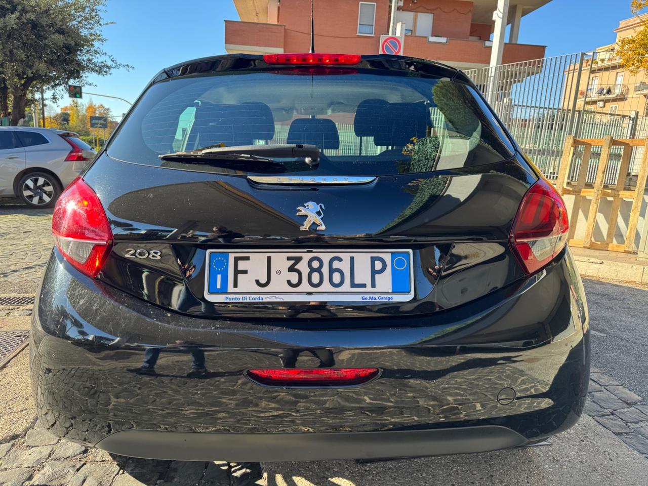 Peugeot 208 BlueHDi 75 5 porte Allure