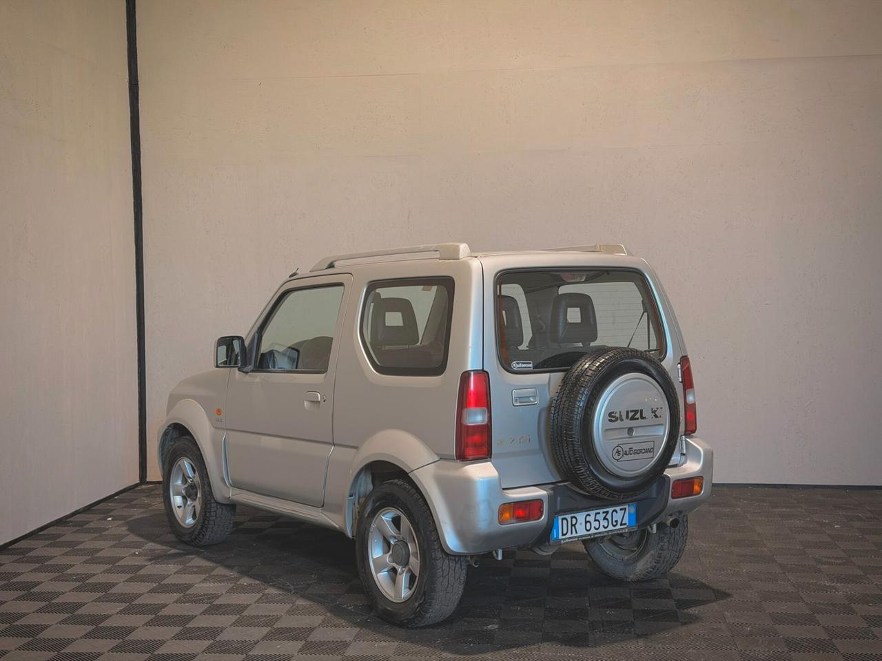 Suzuki Jimny 1.5 DDiS 4WD JLX