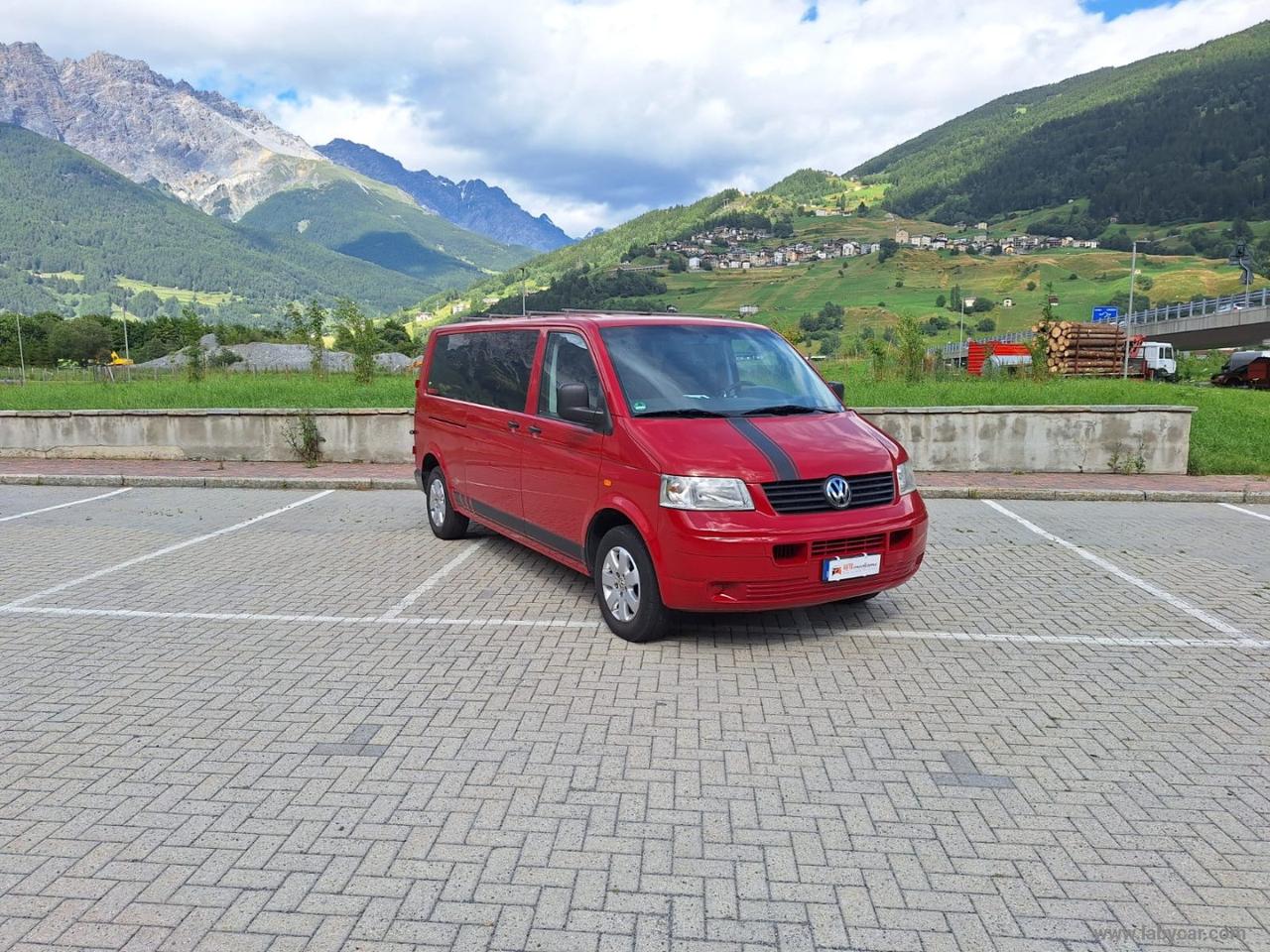 T5 Transporter 2.5 TDI 130CV 8 POSTI GANCIO TRAINO