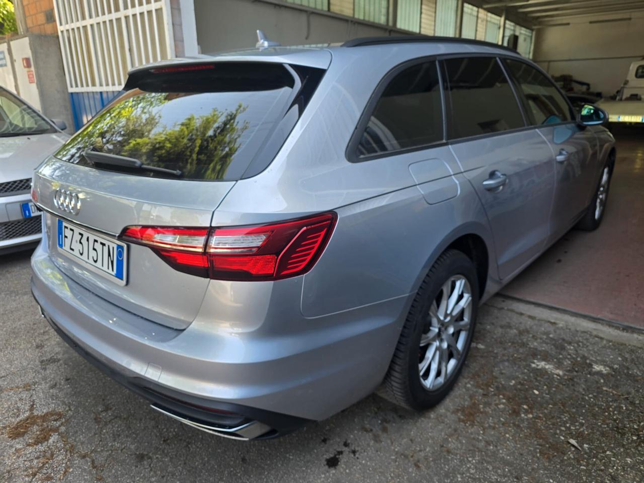 Audi A4 2.0 TDI 190 CV ultra S tronic Design