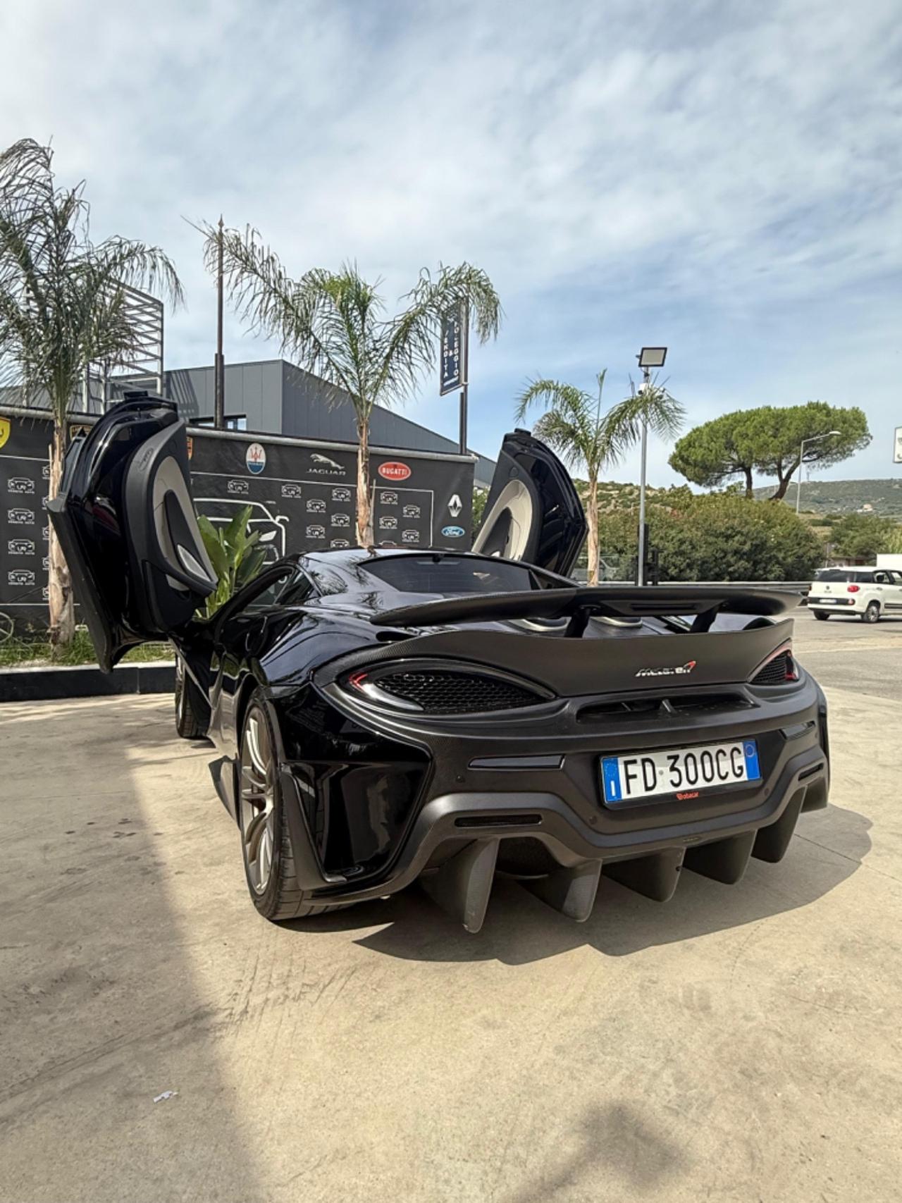 Mclaren 570GT allestimento 600LT