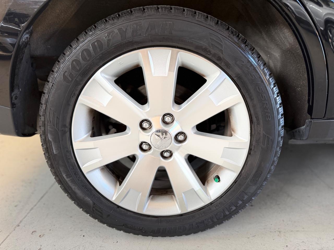 Mitsubishi Outlander 2.2 DI-D Instyle 7 p.ti DPF