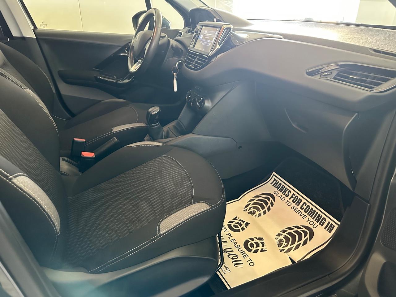 Peugeot 208 1.2 Benzina 5 porte Allure Ok Neopatentati