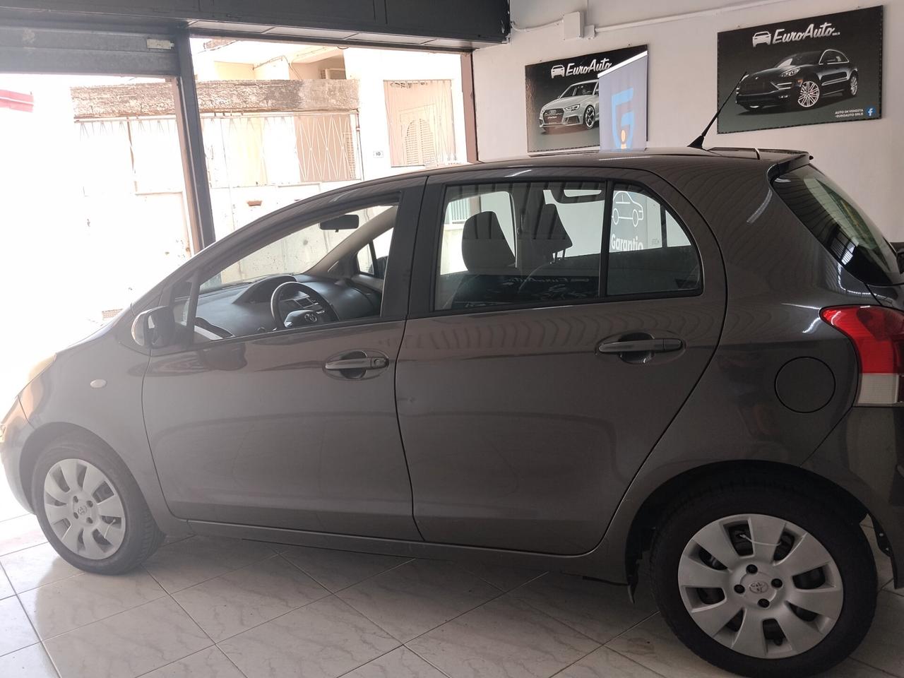 Toyota Yaris 1.0 benzina 2009 CON GARANZIA