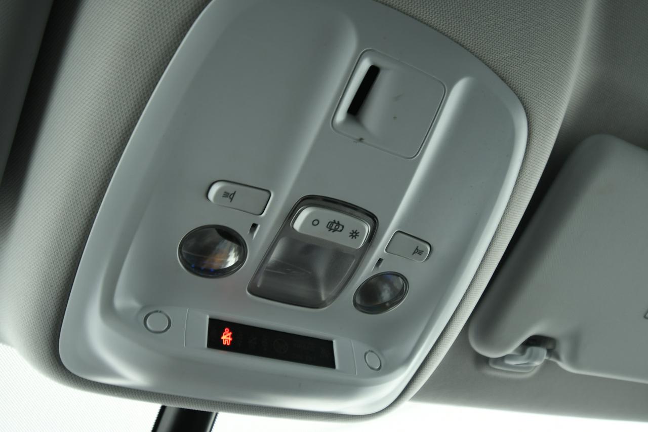 PEUGEOT 308 5p 1.5 bluehdi Business s&s 130cv NEOPATENTATI+APP CONNECT