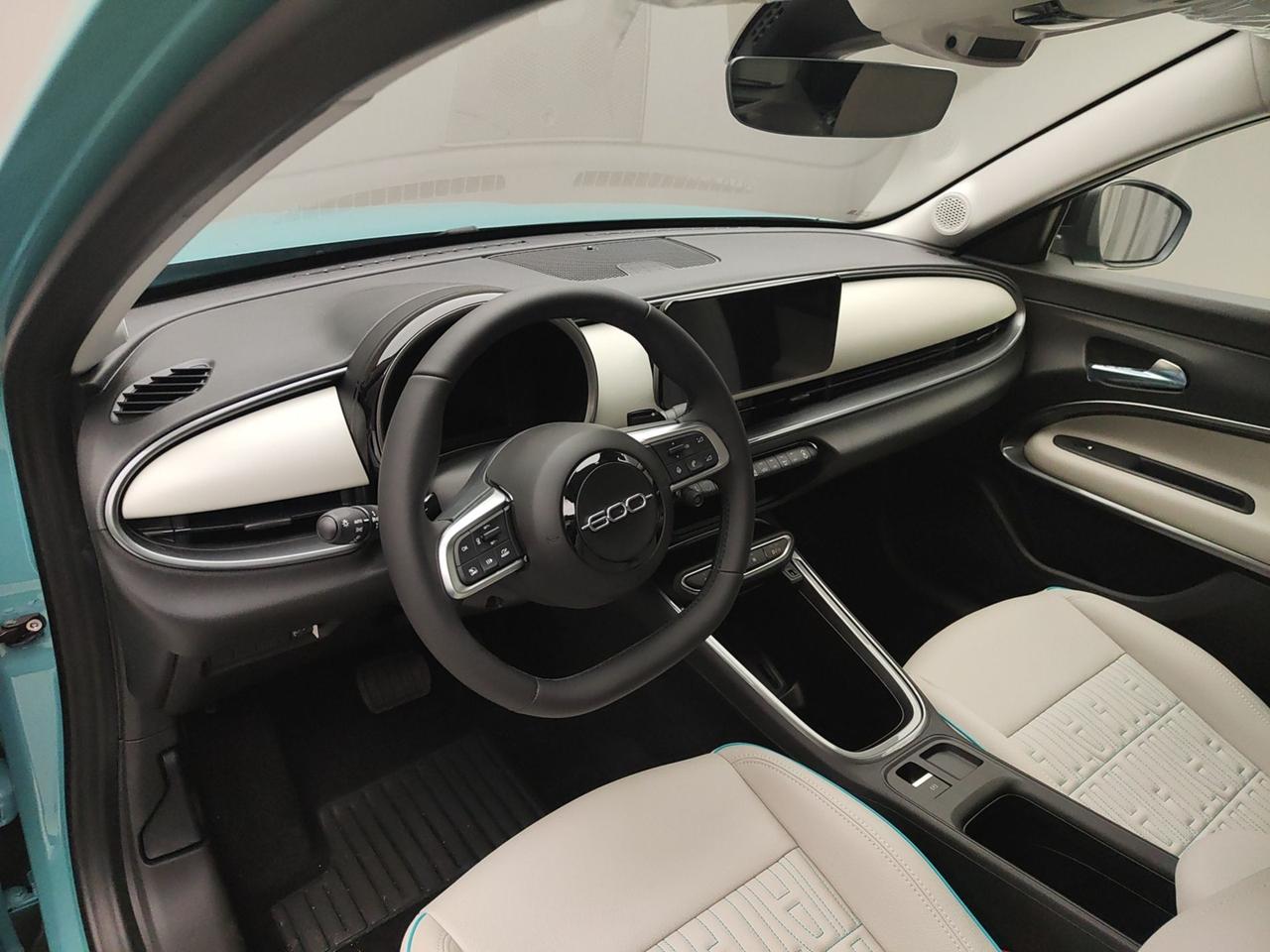 FIAT 600 IV 2023 1.2 MHEV 110CV DCT LA PRIMA