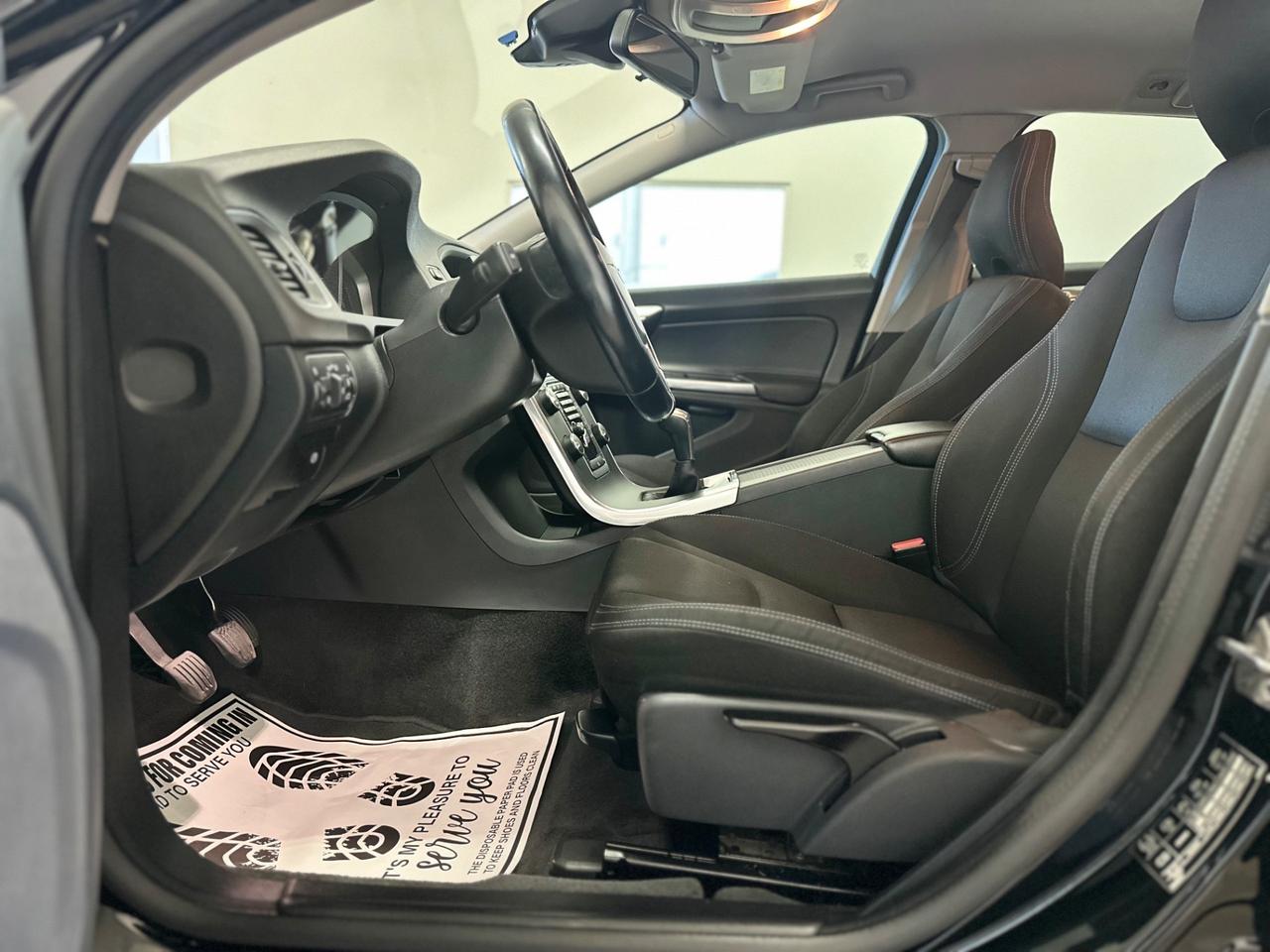 Volvo V60 D2 Momentum EURO 6