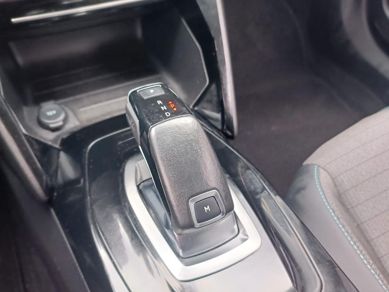 Peugeot 2008 BlueHDi 130 S&S EAT8 Allure Pack