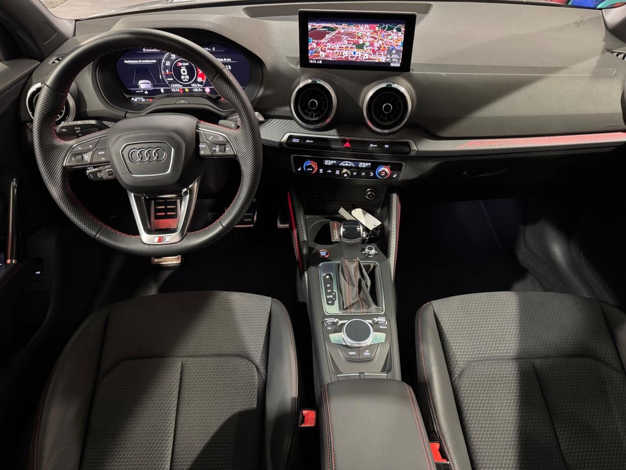 Audi Q2 SQ2 TFSI quattro S tronic sport attitude