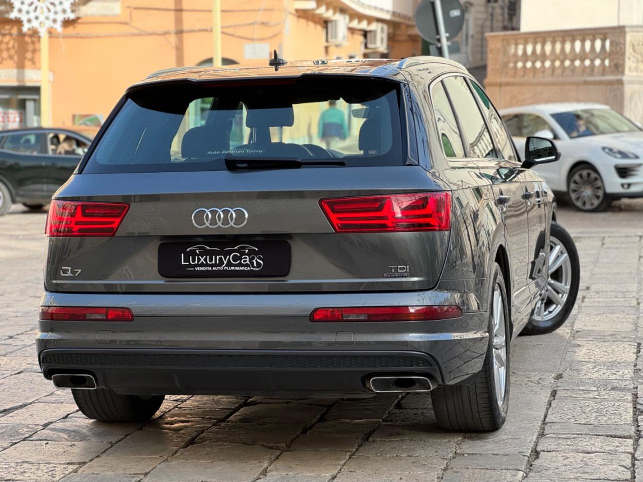 AUDI Q7 3.0Tdi 218 Cv QUATTRO S LINE EDITION