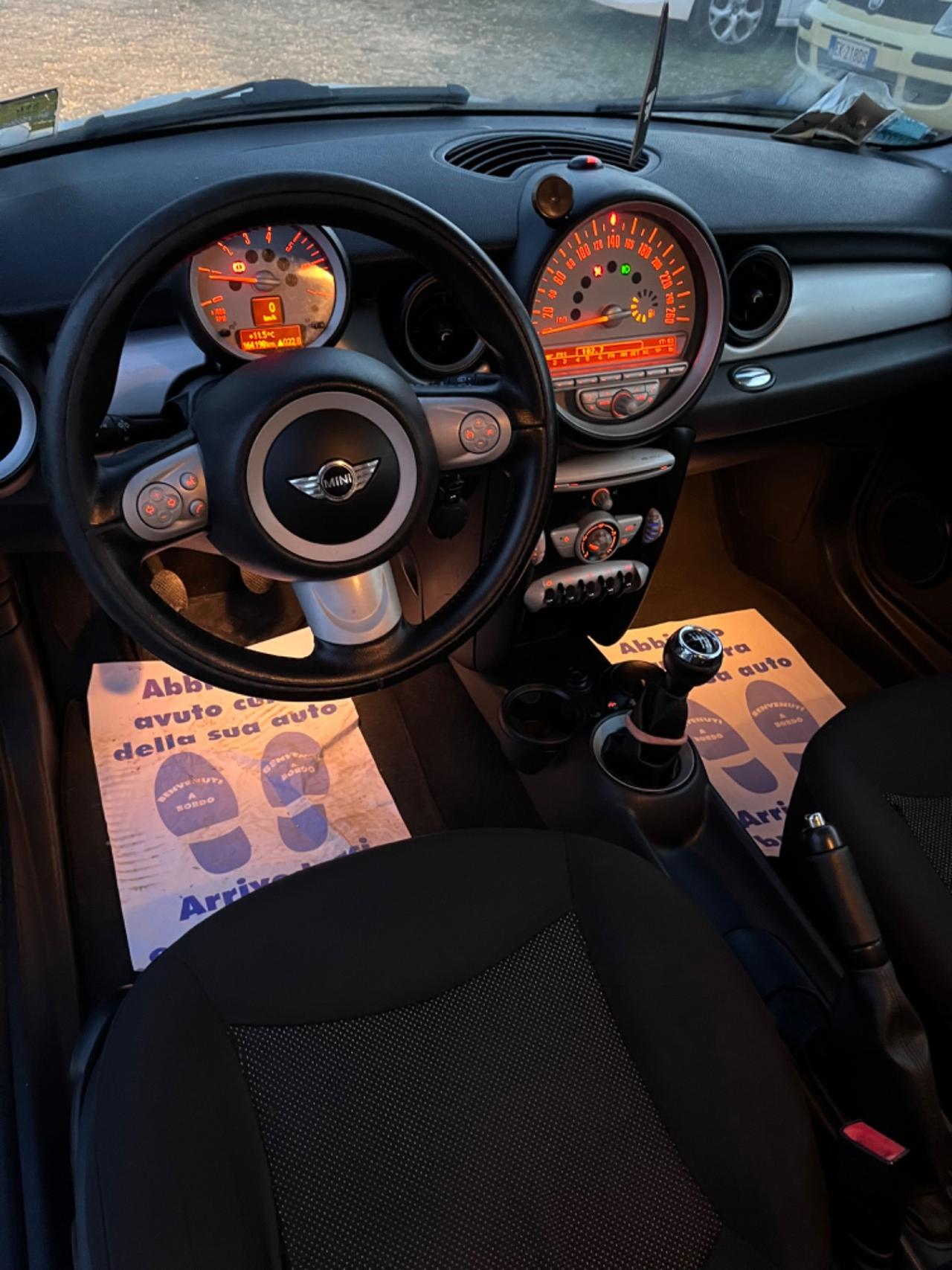 Mini Cooper 1.6 Diesel 2009 SI NEOPATENTATI