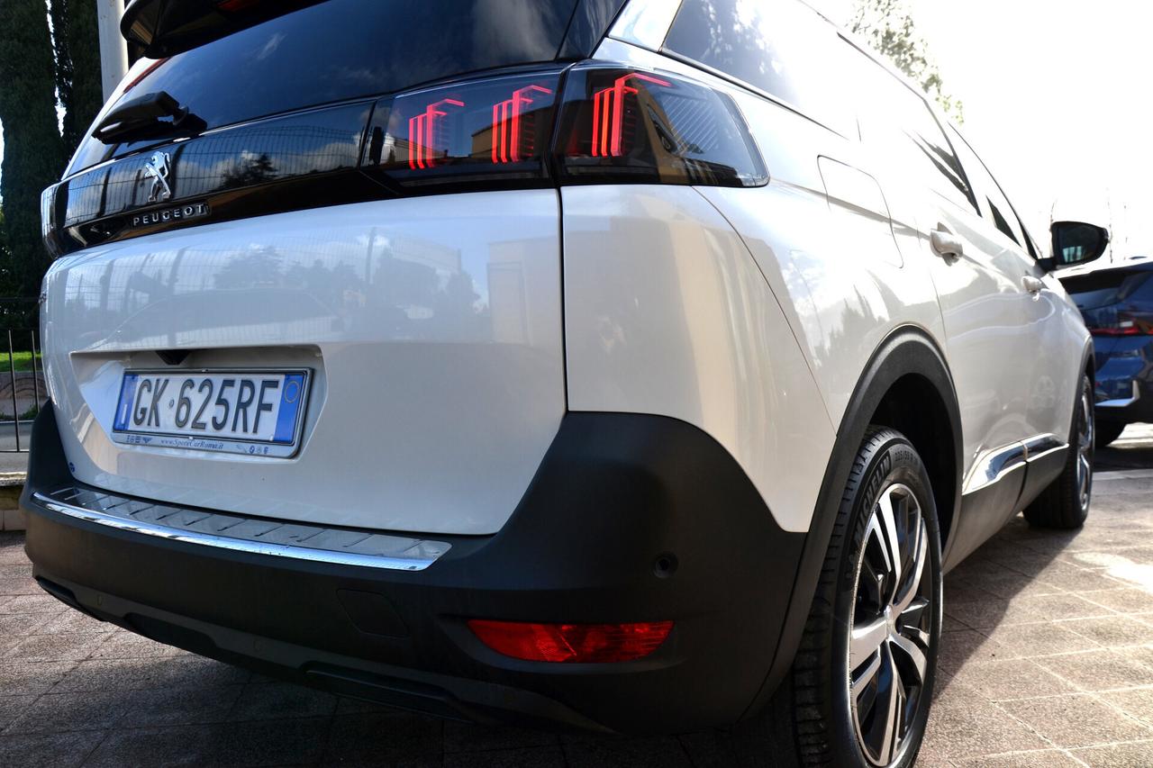 Peugeot 5008 1.5 HDi 130CV 7POSTI AUT.+NAV+LED+RCAM+PELLE+PDC