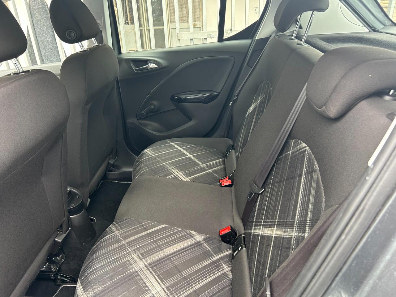 Opel Corsa 1.2 5 porte