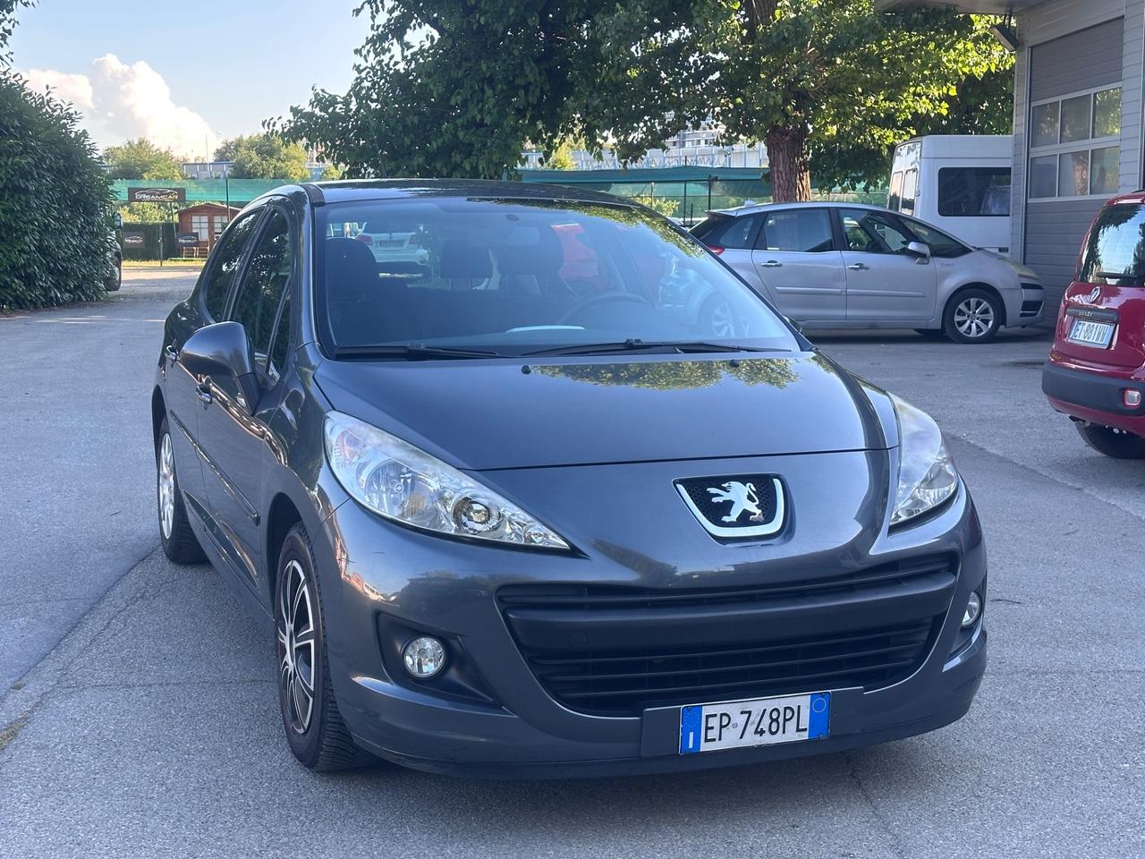 Peugeot 207 Plus 1.4 8V 75CV 5p. ECO GPL