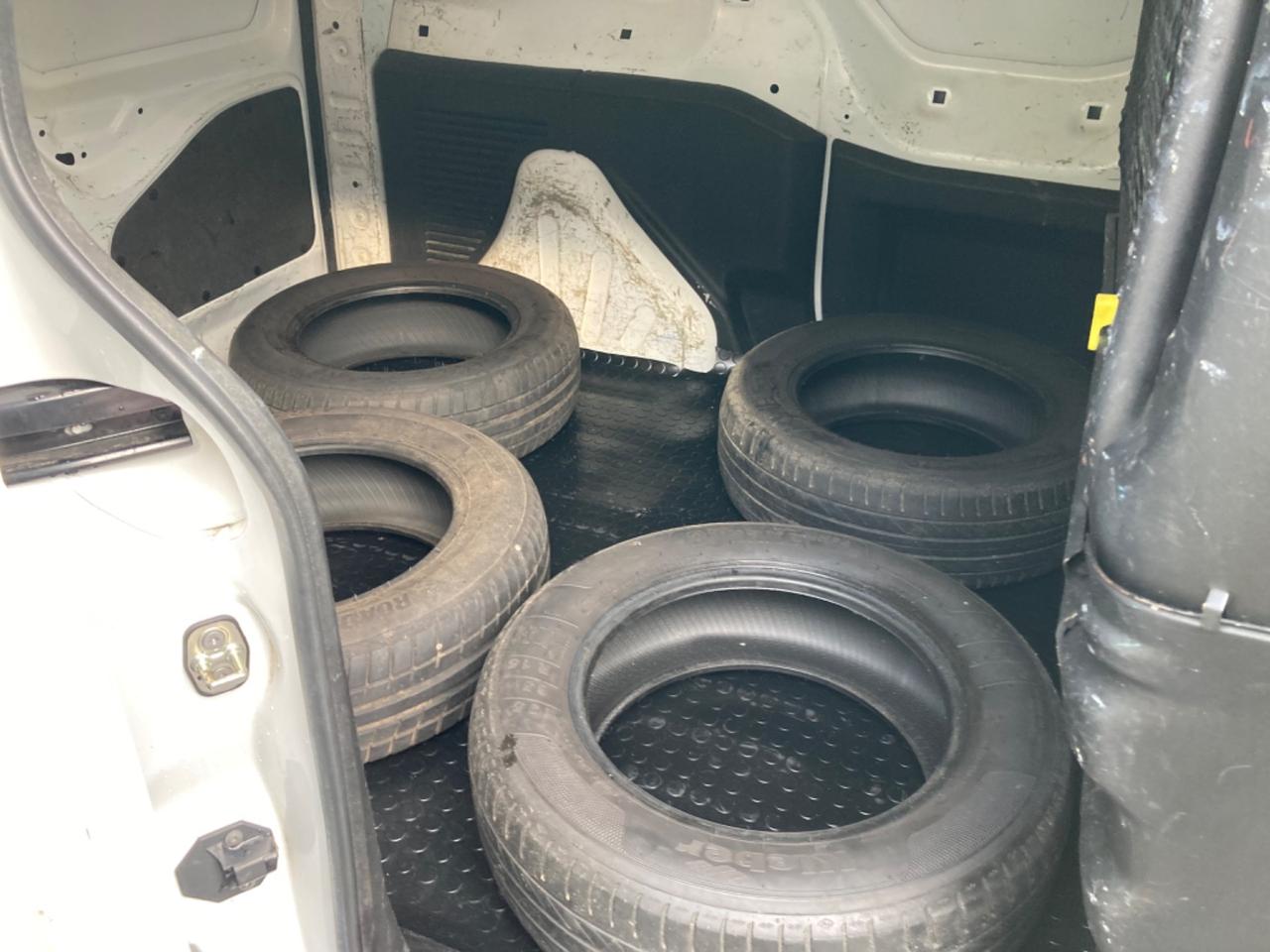 PEUGEOT PARTNER HDI (3 POSTI) PORTA LATERALE