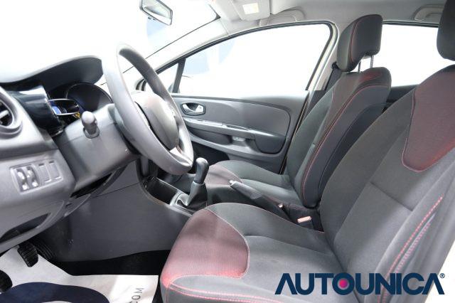RENAULT Clio 1.2 75 CV 5 PORTE LIFE NEOPATENTATI