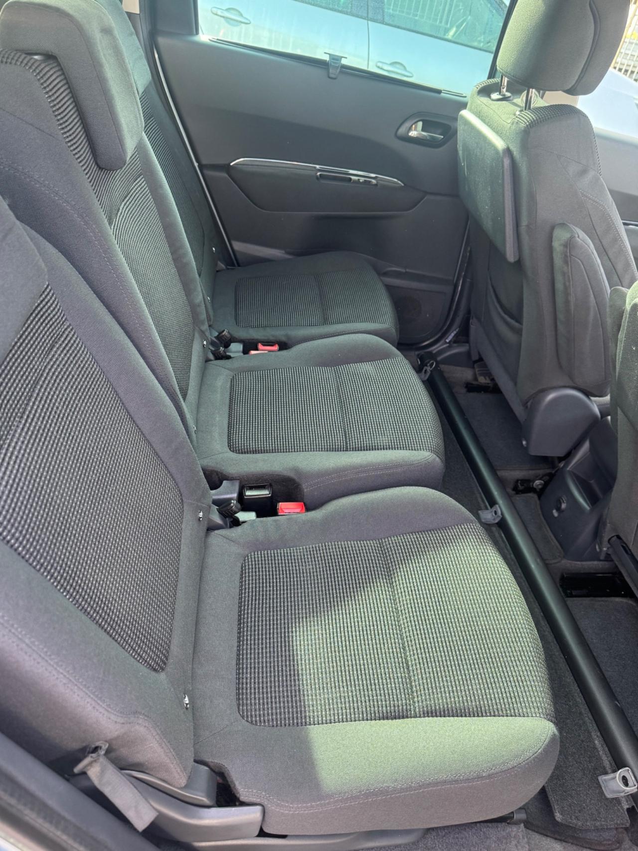 Peugeot 5008 1.6 HDi 112CV Business 7 posti