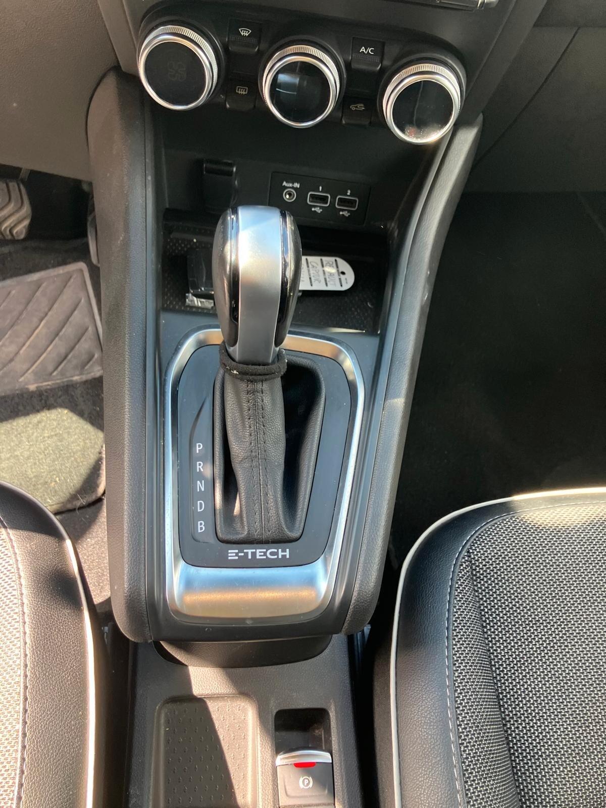 RENAULT CAPTUR 1.6 Hybrid 140cv Intens